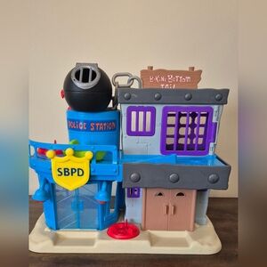 Imaginext Mattel Spongebob Bikini Bottom Jail Police Station PlaySet No Figures